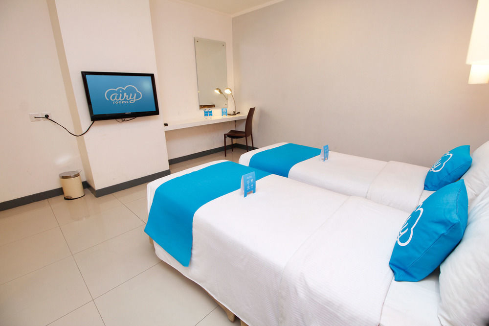 Hôtel Airy Glodok Pinangsia Raya Jakarta Extérieur photo