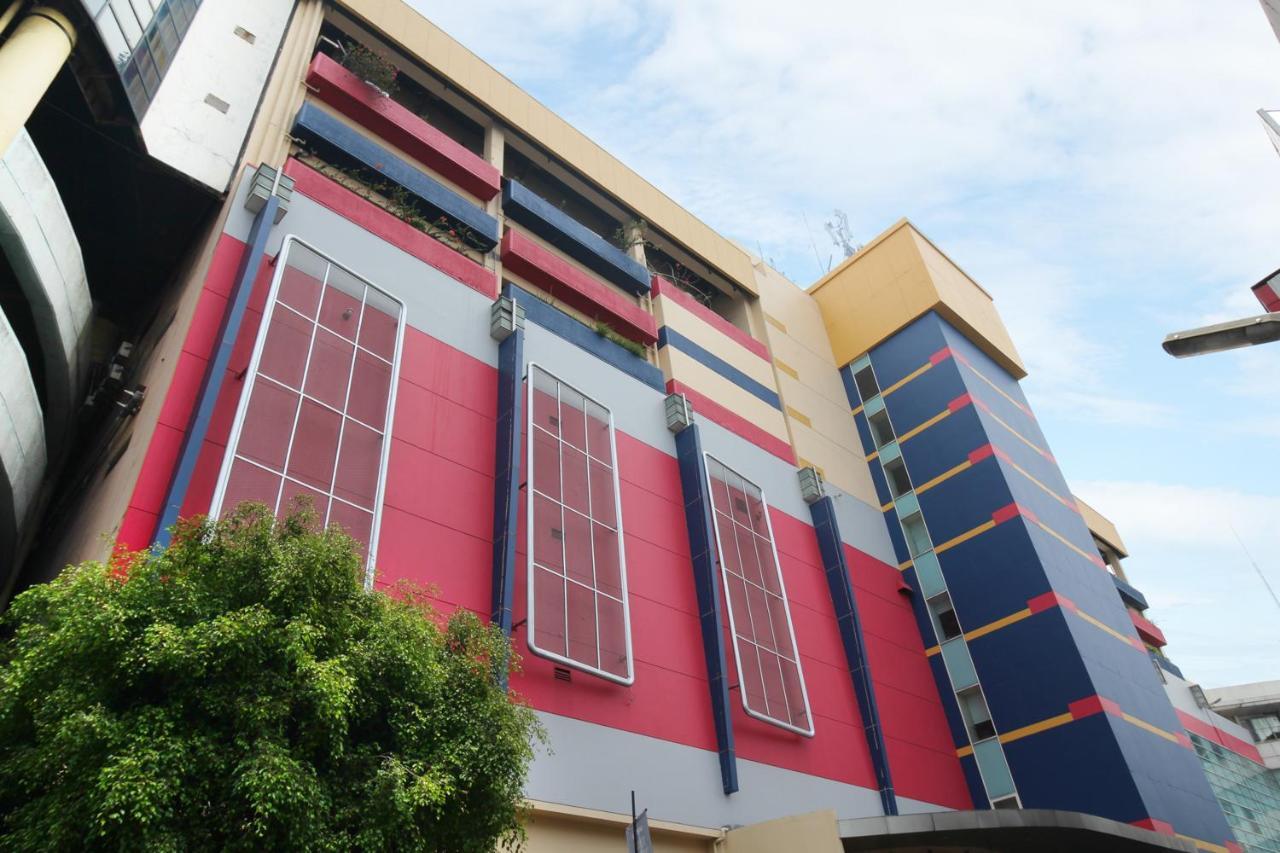 Hôtel Airy Glodok Pinangsia Raya Jakarta Extérieur photo