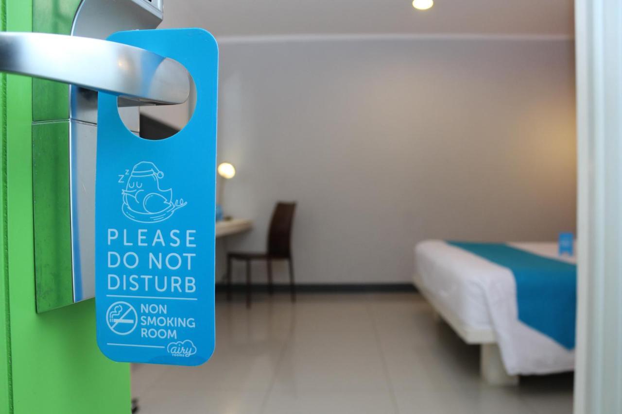 Hôtel Airy Glodok Pinangsia Raya Jakarta Extérieur photo