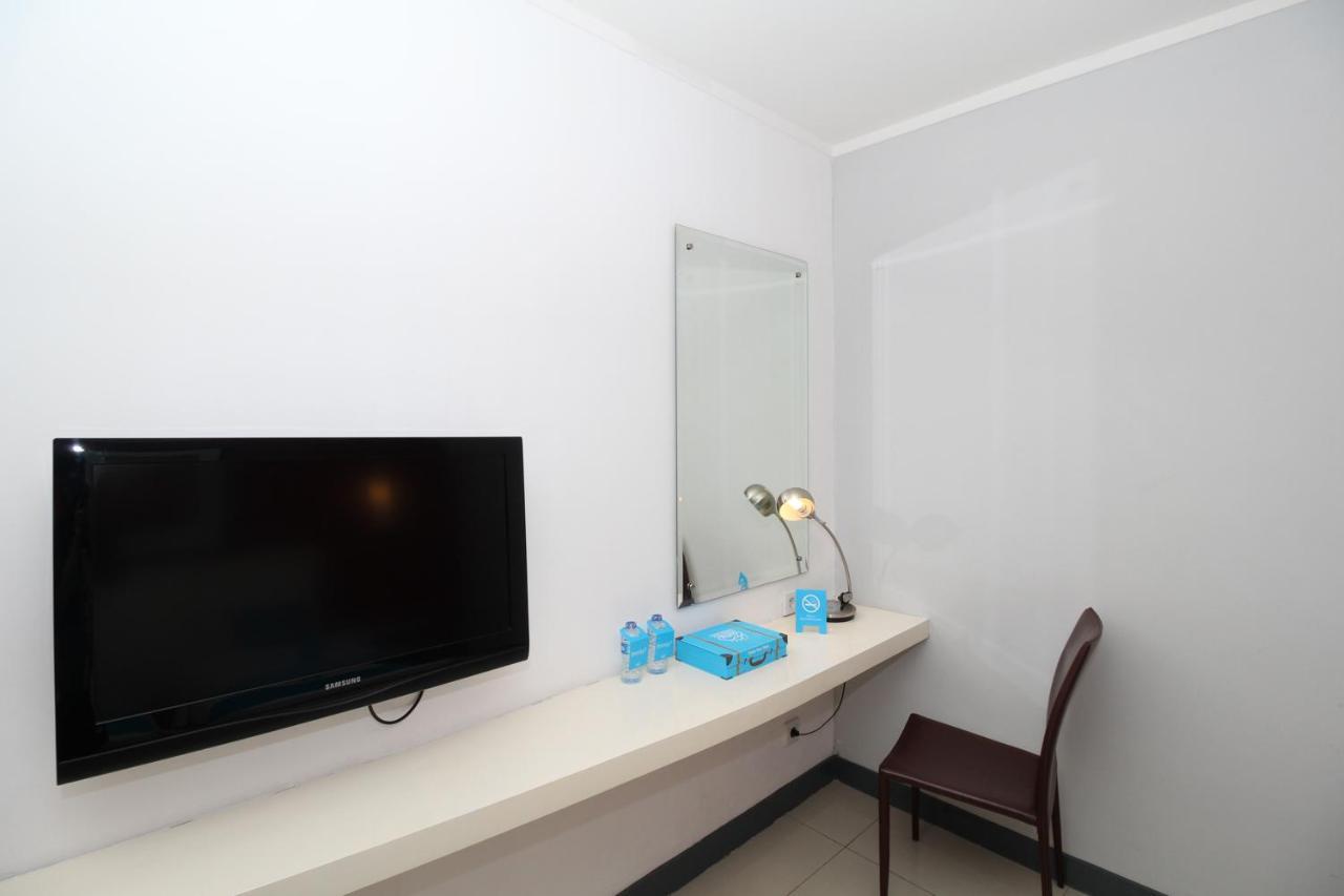 Hôtel Airy Glodok Pinangsia Raya Jakarta Extérieur photo