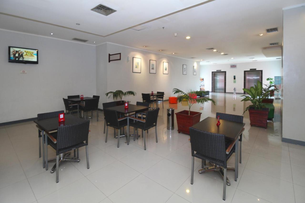 Hôtel Airy Glodok Pinangsia Raya Jakarta Extérieur photo