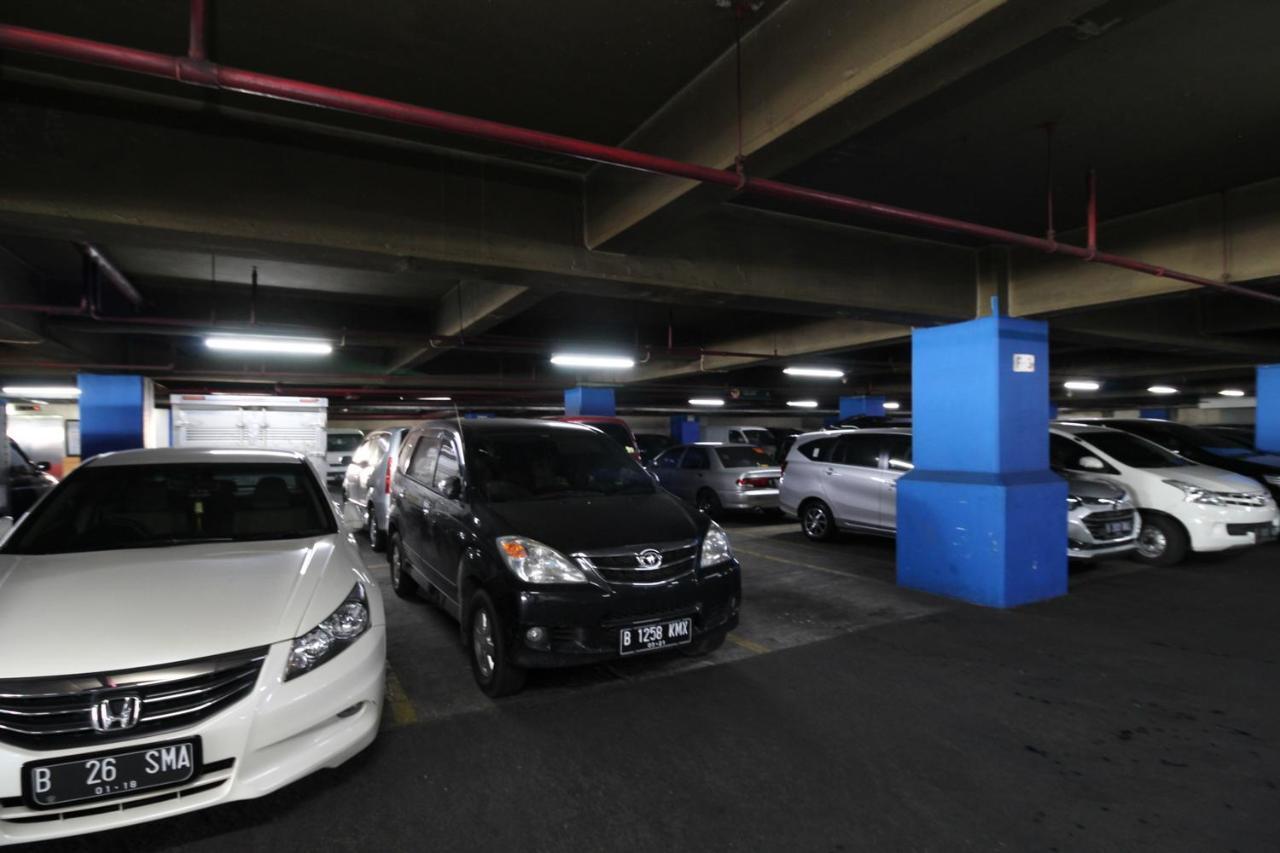 Hôtel Airy Glodok Pinangsia Raya Jakarta Extérieur photo